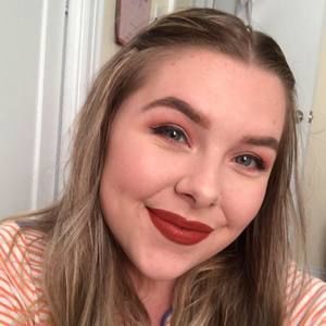 Meet your Posher, Jade